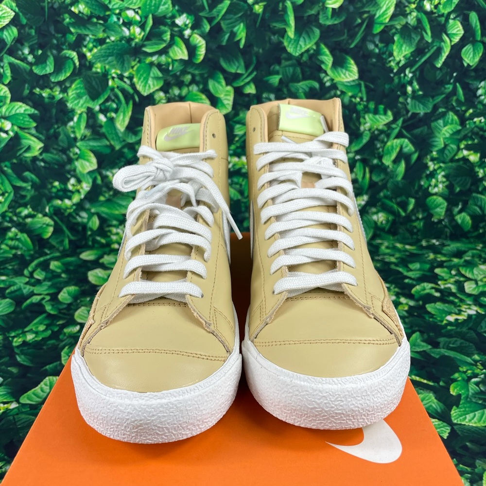 Nike Blazer Mid '77 Women's  |DD9679-200 - Picture 8 of 8